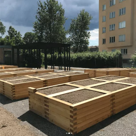 Impregnate wood for outdoor use with water-repellent linseed oil.